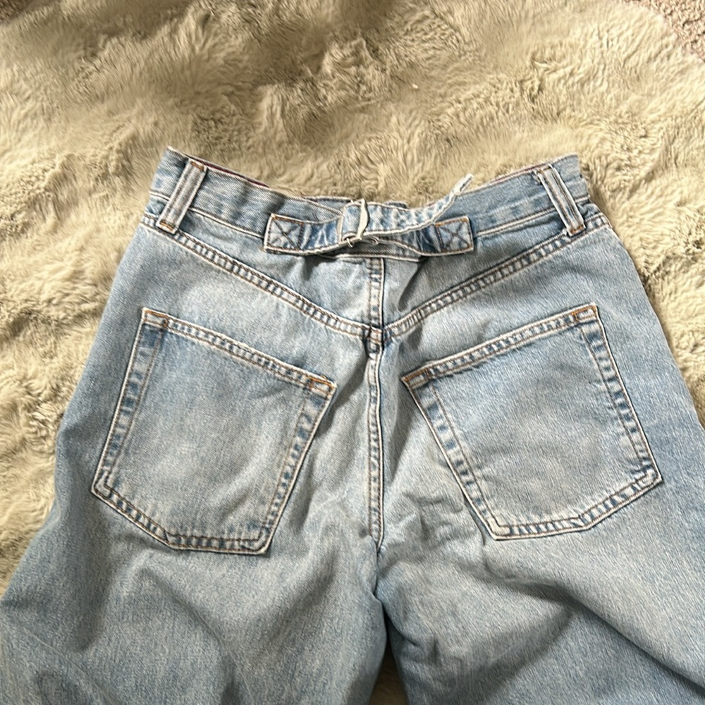 BDG Logan Buckle Baggy Boyfriend Jean - Picture 2 of 3